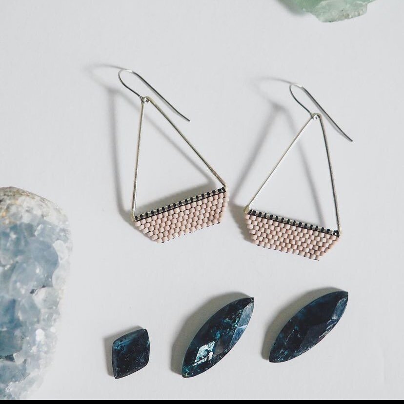 Don&rsquo;t forget to come say hi to @ladonnajewelry next Wednesday at the second Holidays on Tap! This round we&rsquo;re being hosted by @stormpeakbrewingco in the west end. We&rsquo;ll have 12 artists this go, including many new faces and their art